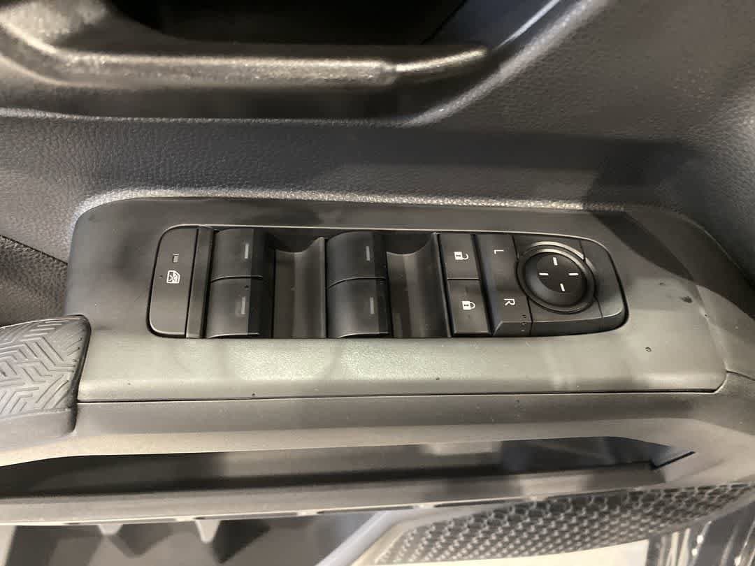 Thumbnail: 2025 Toyota Tacoma - 15