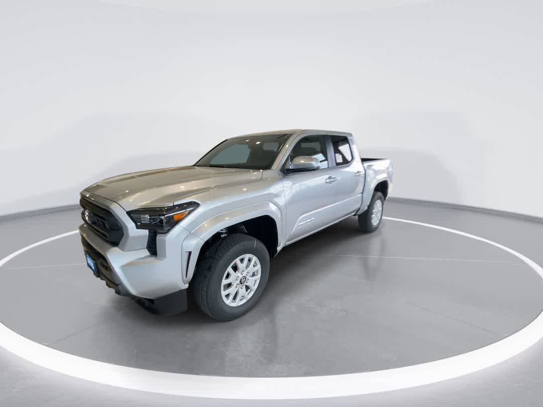 Thumbnail: 2025 Toyota Tacoma - 4
