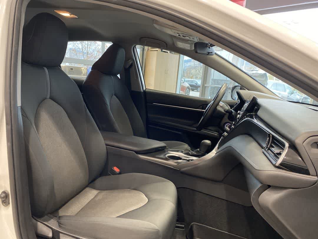 Thumbnail: 2022 Toyota Camry - 24