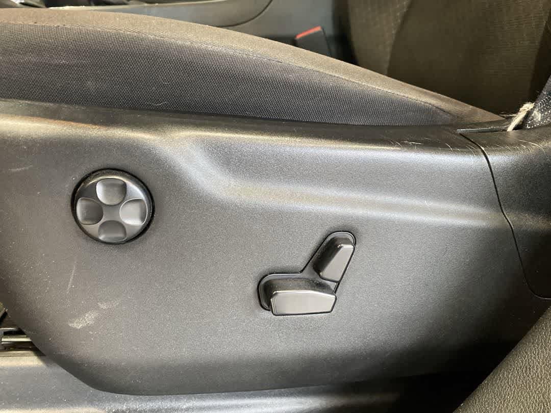 Thumbnail: 2020 Jeep Grand Cherokee - 13