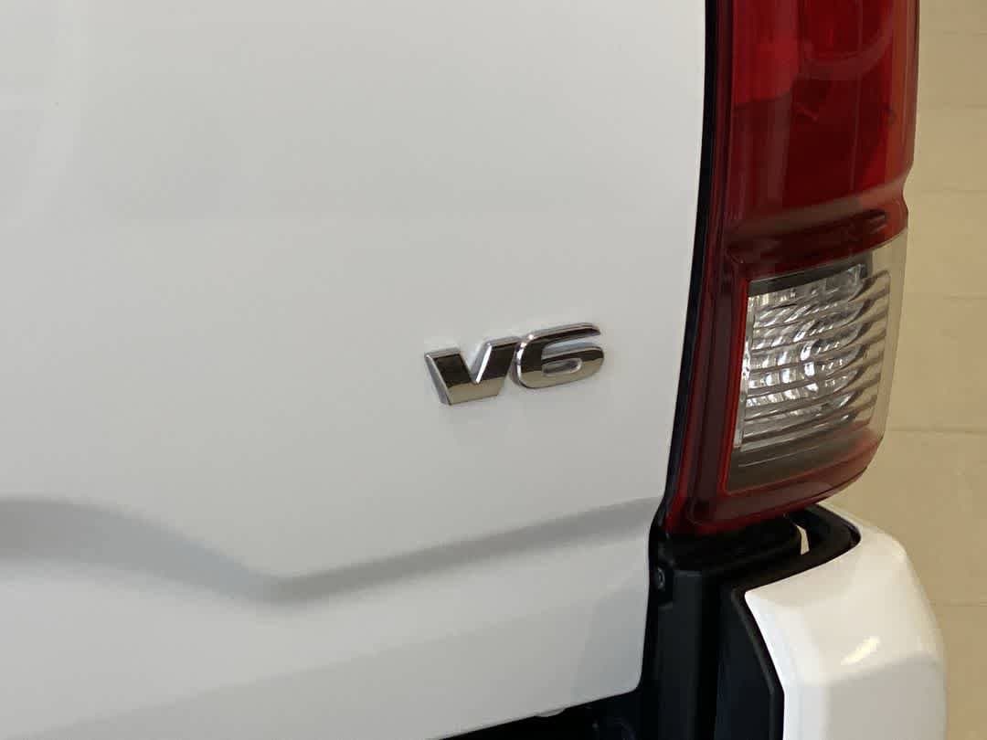 Thumbnail: 2023 Toyota Tacoma - 12