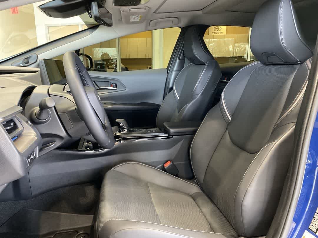 Thumbnail: 2023 Toyota Prius - 11