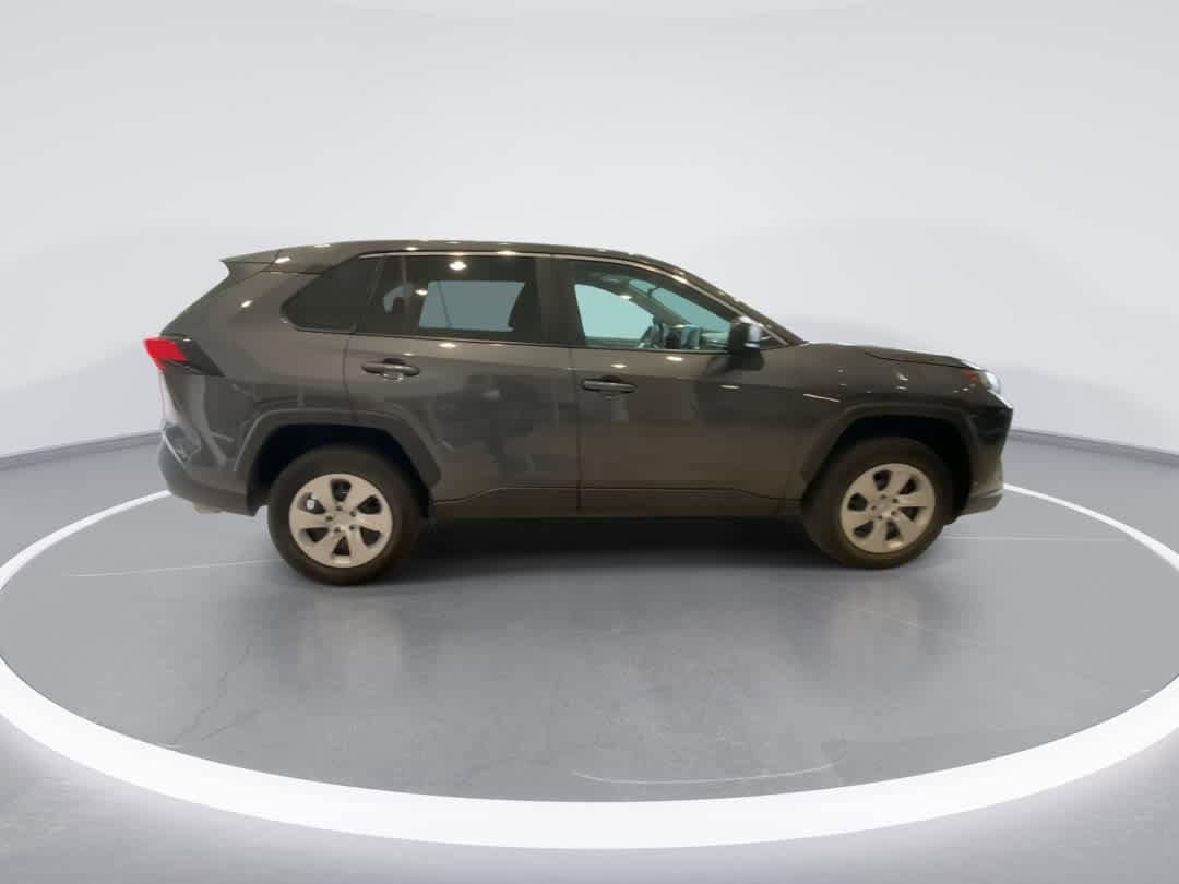 Thumbnail: 2024 Toyota RAV4 - 9
