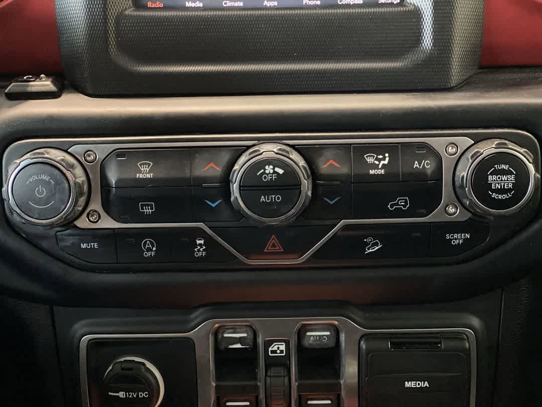 Thumbnail: 2018 Jeep Wrangler - 19