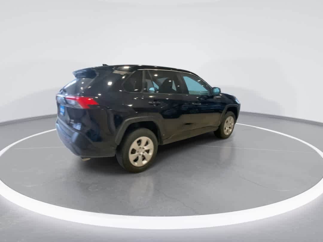 Thumbnail: 2024 Toyota RAV4 - 8