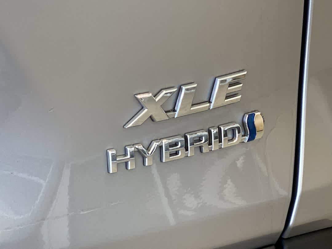 Thumbnail: 2024 Toyota RAV4 - 12