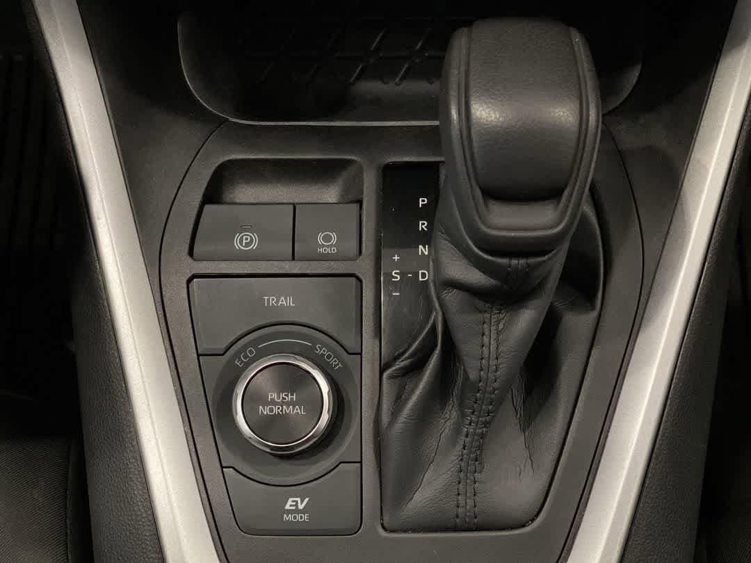 Thumbnail: 2023 Toyota RAV4 - 22