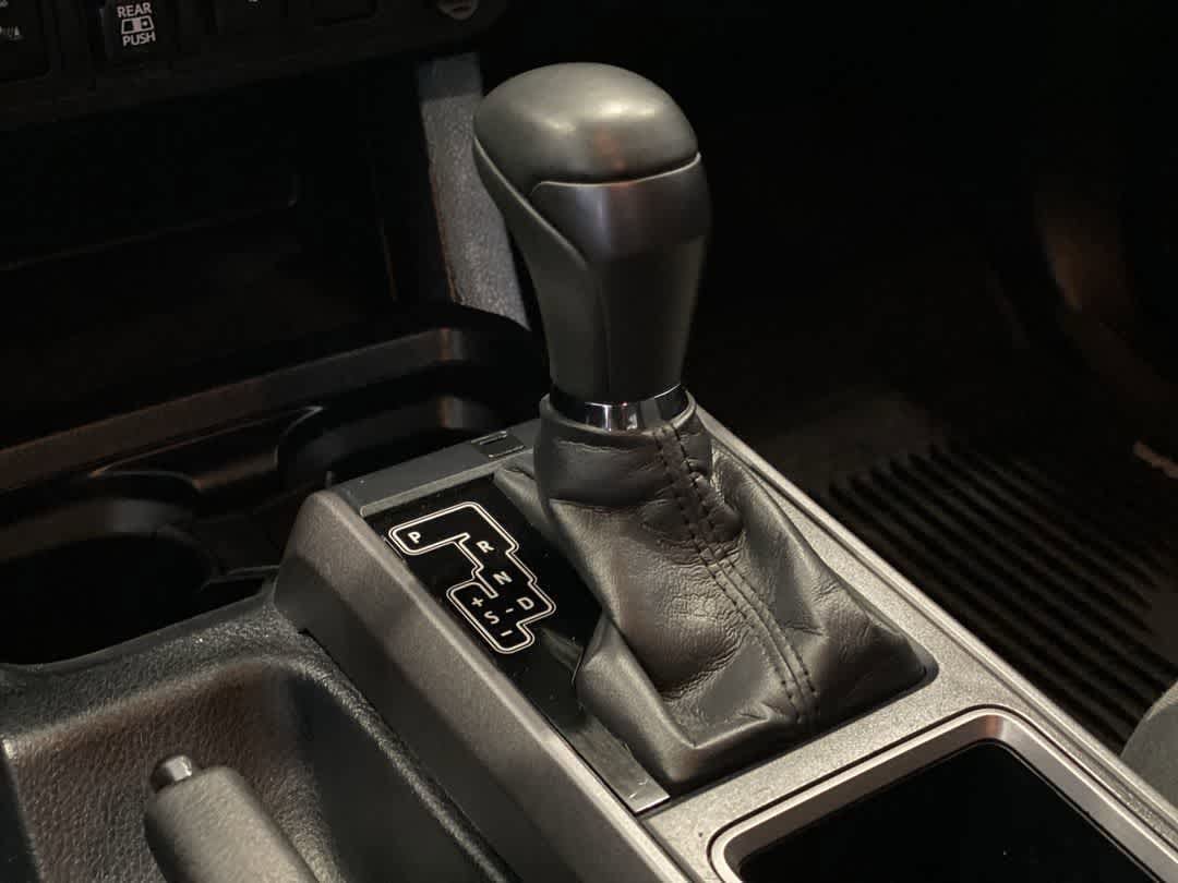 Thumbnail: 2020 Toyota Tacoma - 21