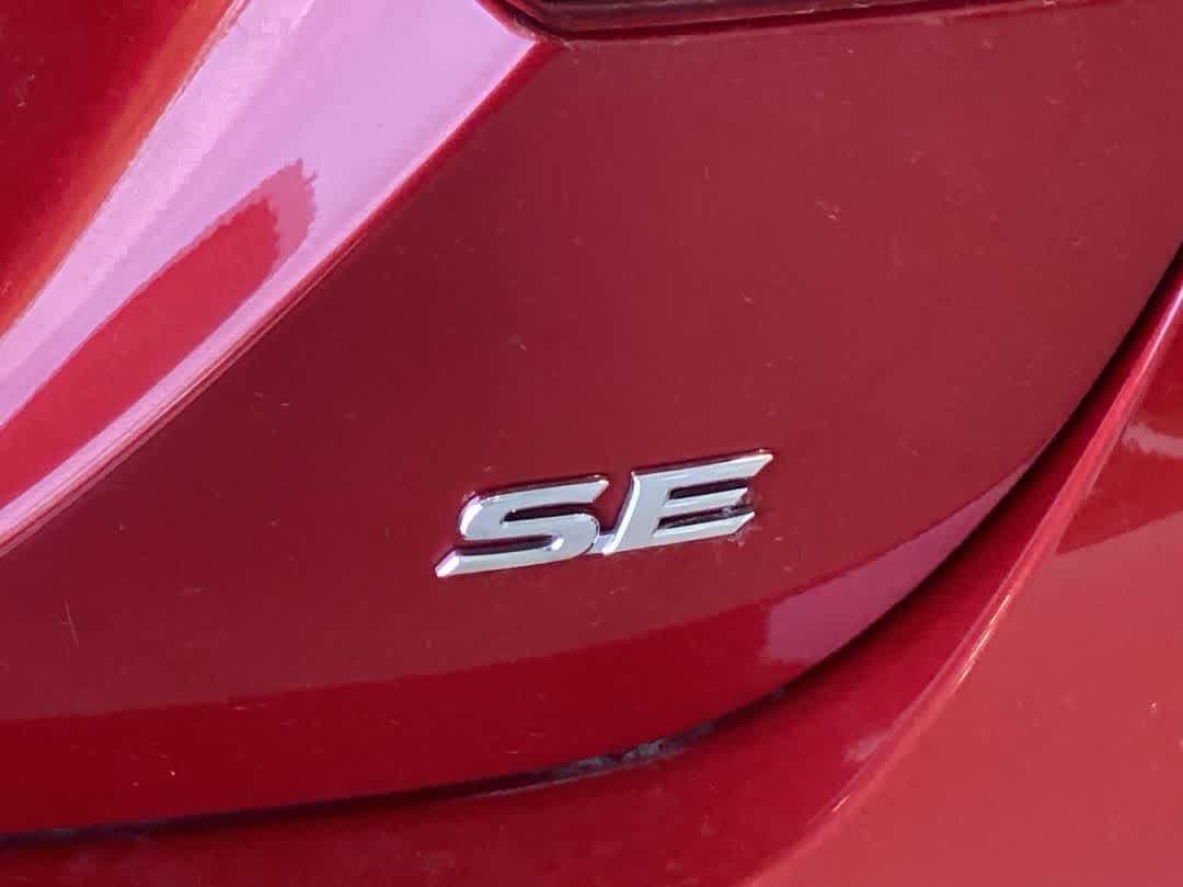 2023 Toyota Camry SE - Photo 12