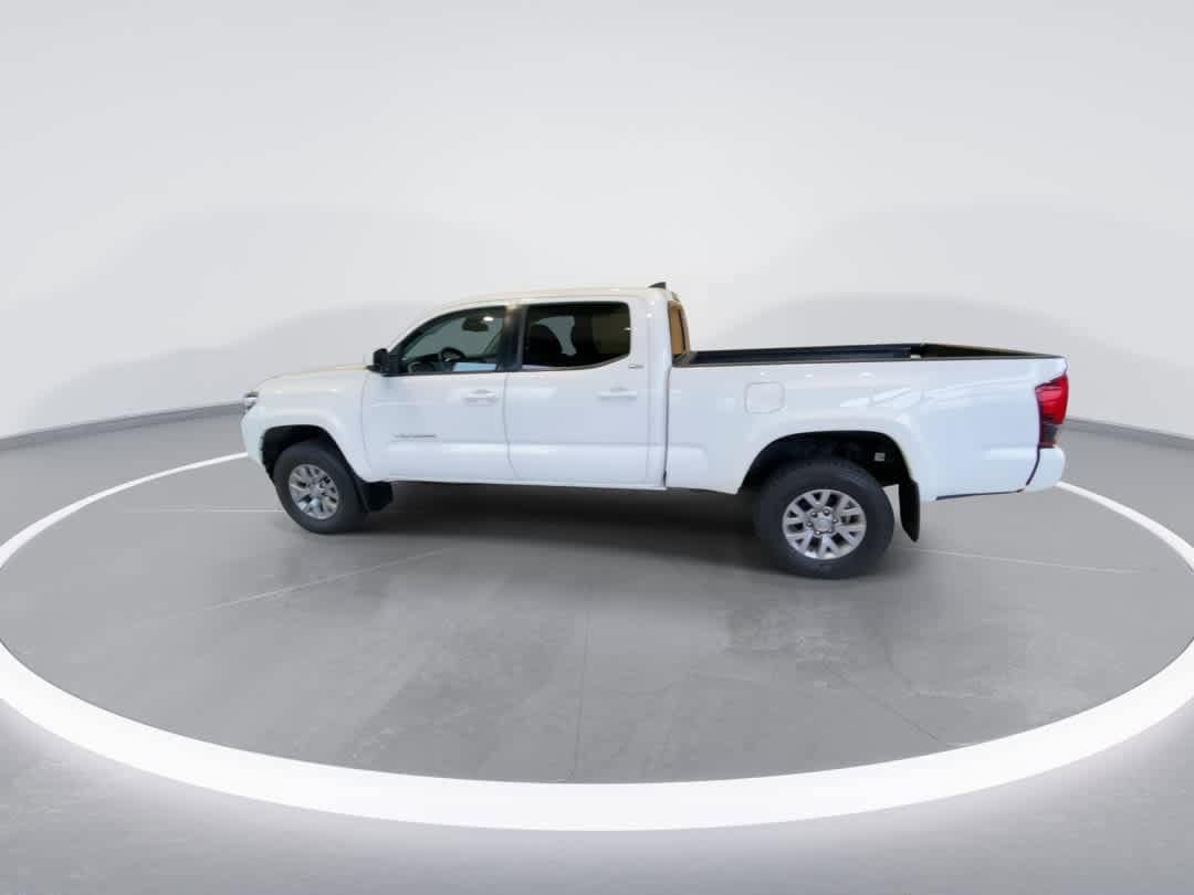 Thumbnail: 2018 Toyota Tacoma - 5