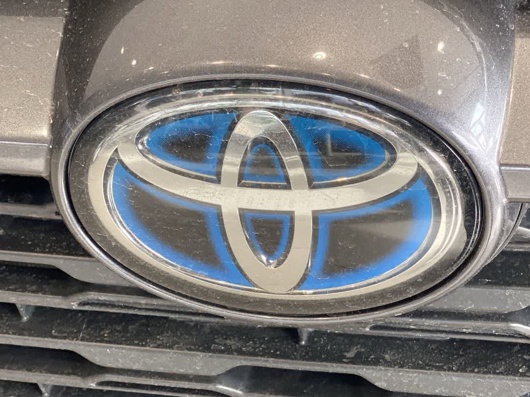 Thumbnail: 2022 Toyota RAV4 - 10