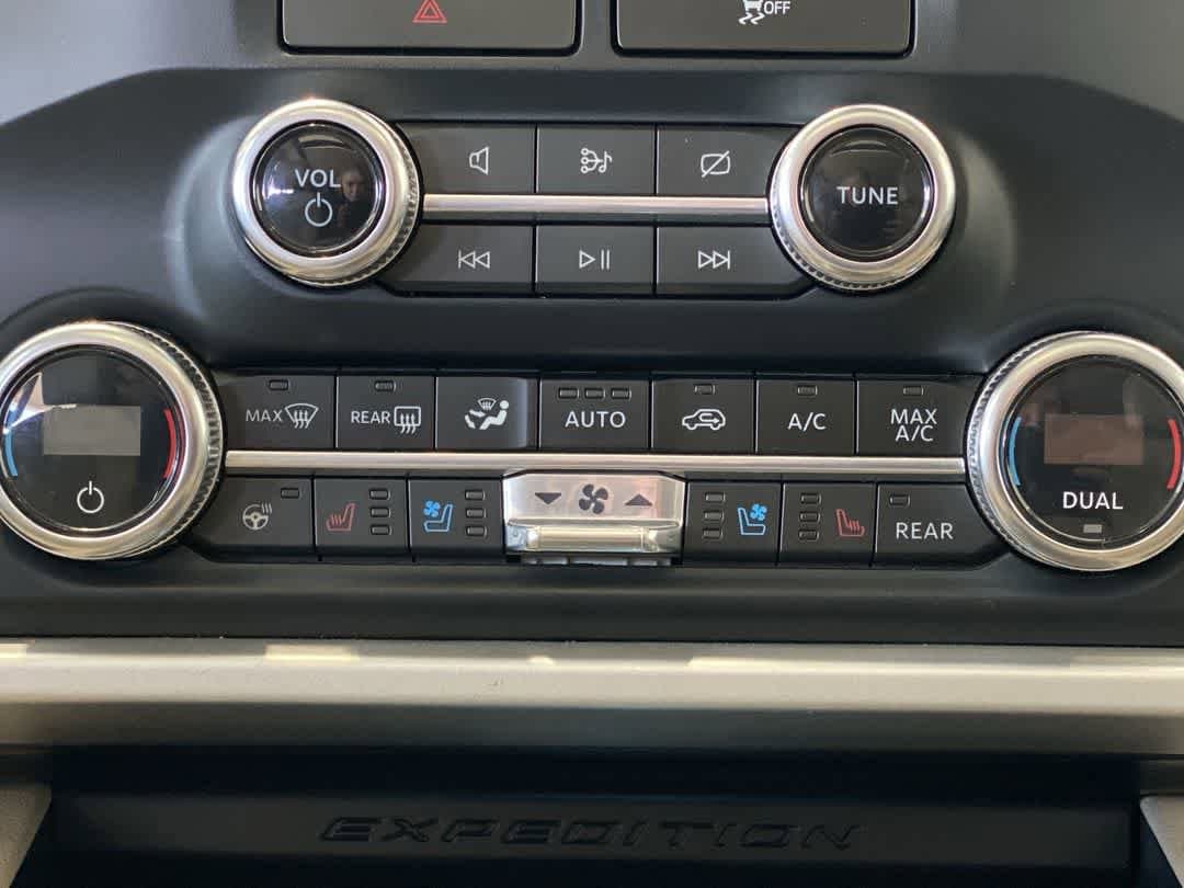 Thumbnail: 2023 Ford Expedition - 21