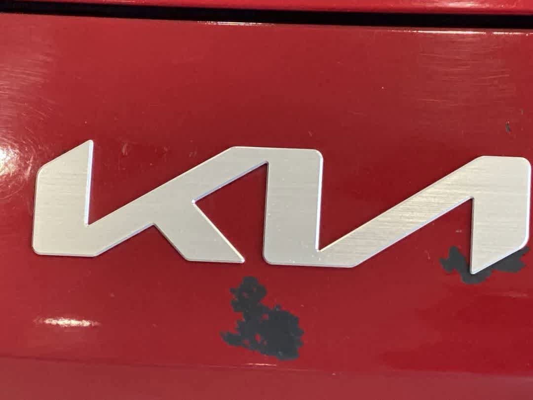 Thumbnail: 2023 Kia Forte - 10