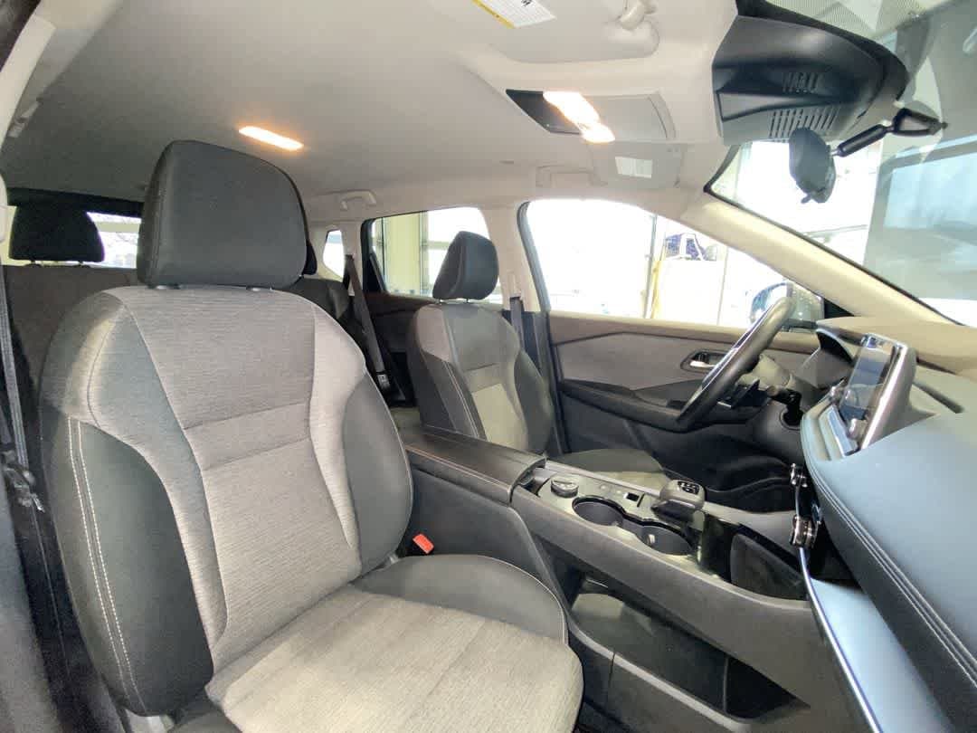 Thumbnail: 2022 Nissan Rogue - 26