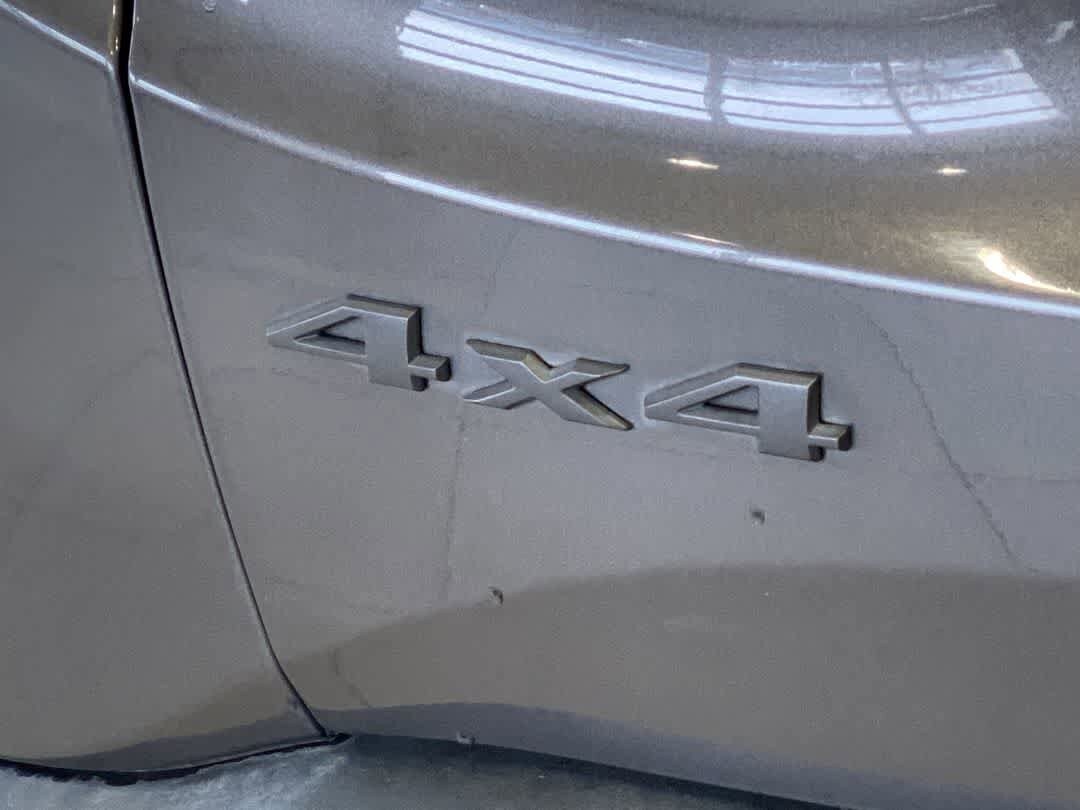 Thumbnail: 2020 Jeep Renegade - 11