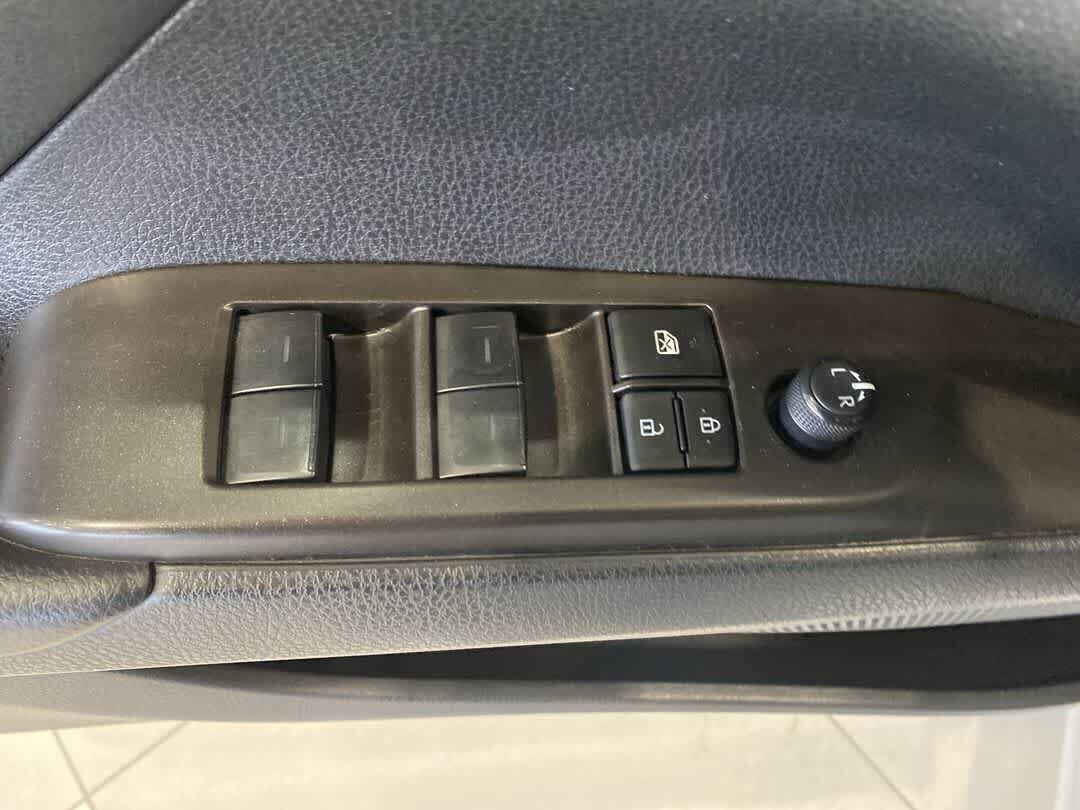 Thumbnail: 2023 Toyota Camry - 13