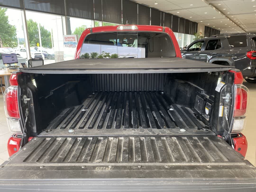 Thumbnail: 2022 Toyota Tacoma - 25
