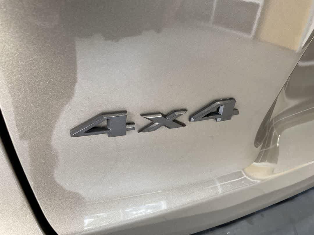 Thumbnail: 2021 Jeep Cherokee - 11
