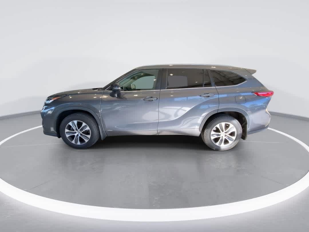 Thumbnail: 2023 Toyota Highlander - 5
