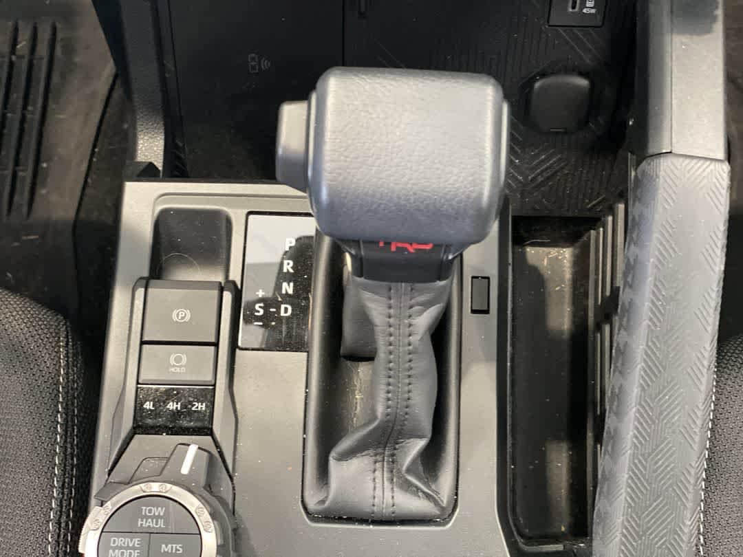 Thumbnail: 2025 Toyota 4Runner - 22