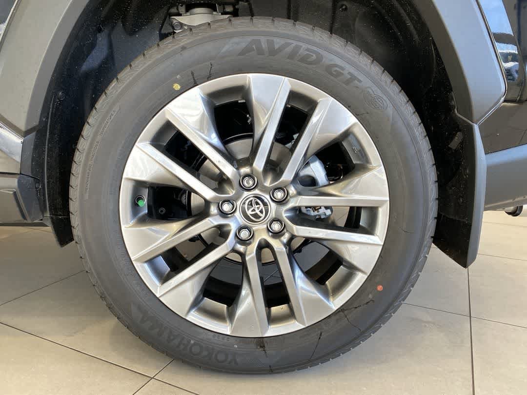 Thumbnail: 2025 Toyota RAV4 - 10