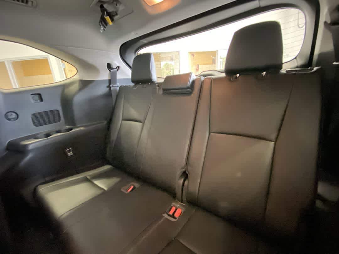 Thumbnail: 2021 Toyota Highlander - 26