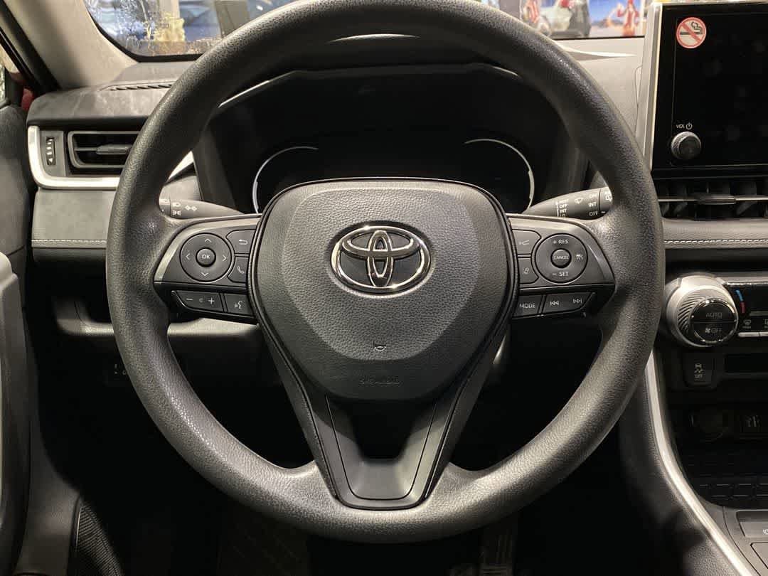 Thumbnail: 2025 Toyota RAV4 - 17