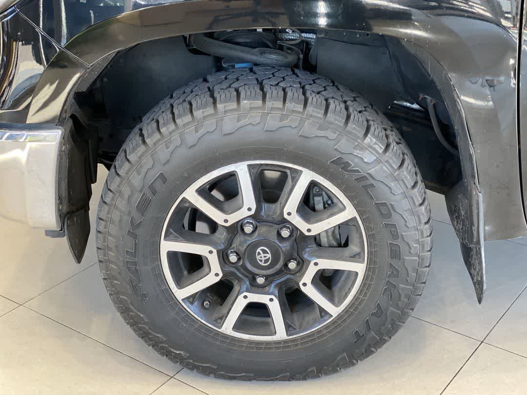 Thumbnail: 2019 Toyota Tundra - 13