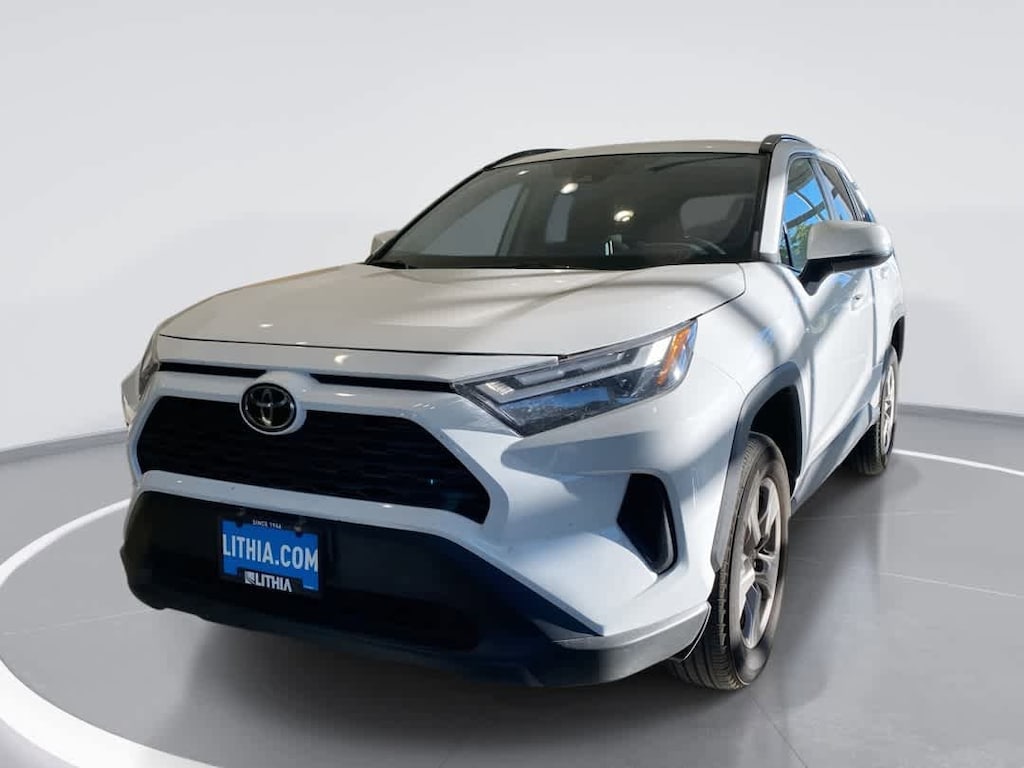 Used 2025 Toyota RAV4 XLE SUV