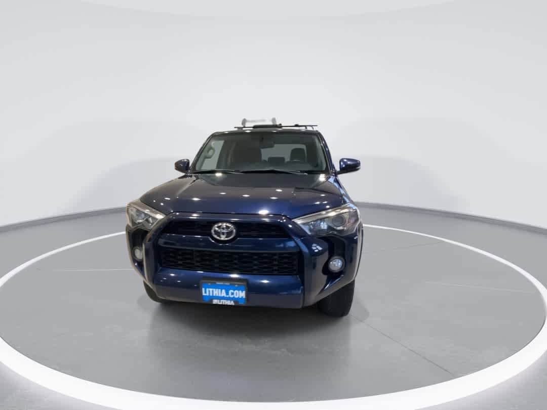 Thumbnail: 2018 Toyota 4Runner - 3