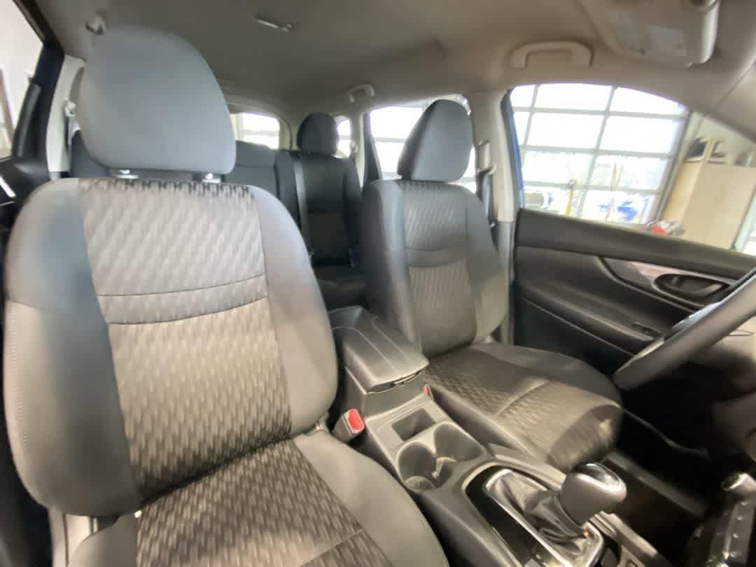 Thumbnail: 2020 Nissan Rogue - 26