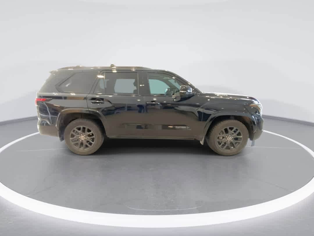 Thumbnail: 2023 Toyota Sequoia - 9