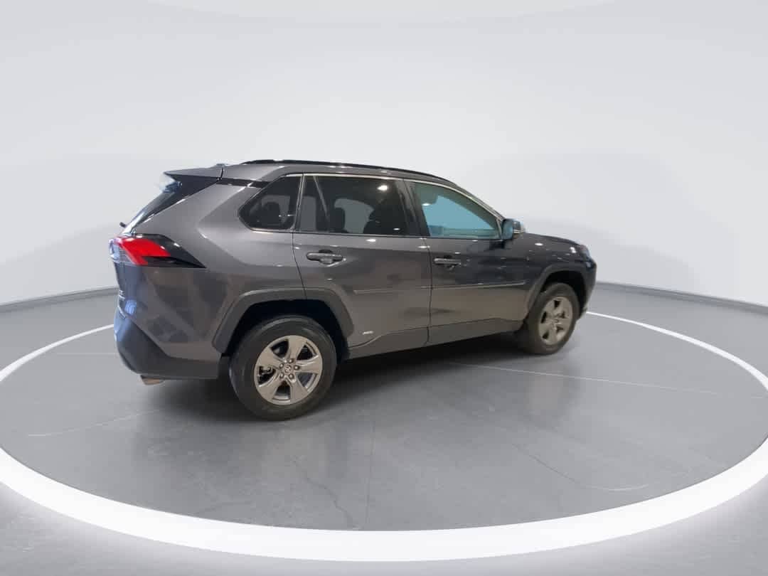 Thumbnail: 2024 Toyota RAV4 - 8