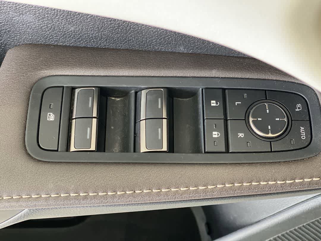 Thumbnail: 2023 Lexus RX - 15