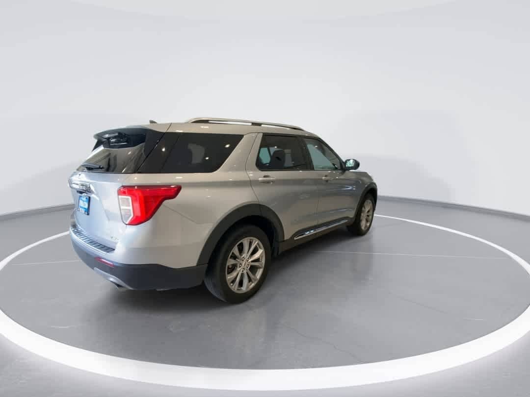 Thumbnail: 2023 Ford Explorer - 8