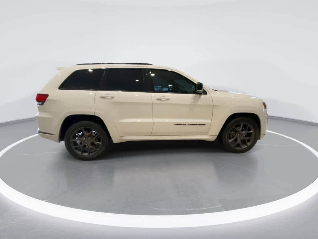 Thumbnail: 2019 Jeep Grand Cherokee - 9
