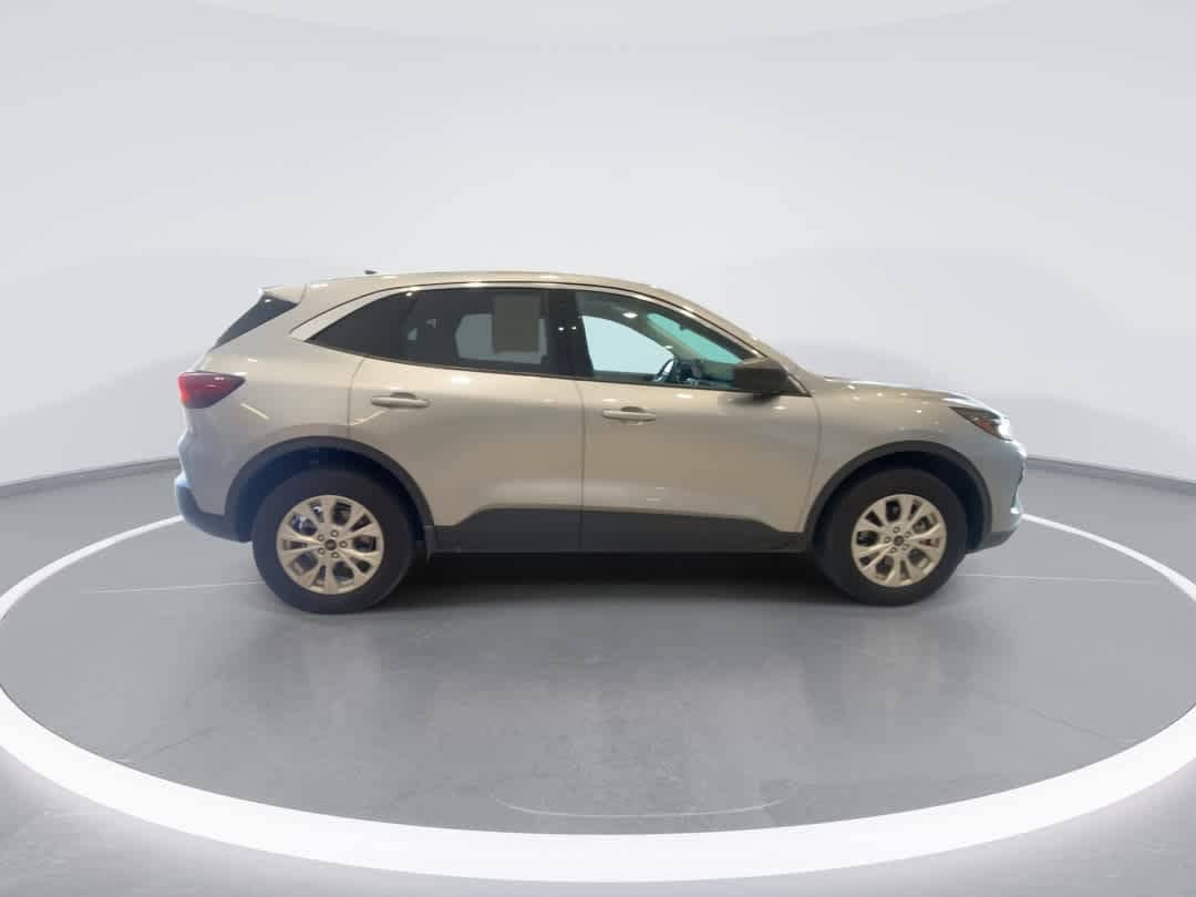 Thumbnail: 2024 Ford Escape - 9
