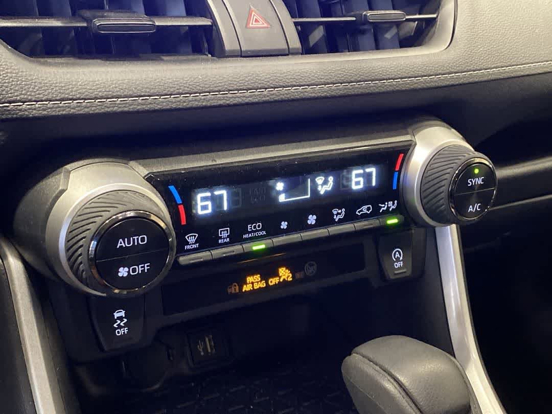 Thumbnail: 2025 Toyota RAV4 - 18