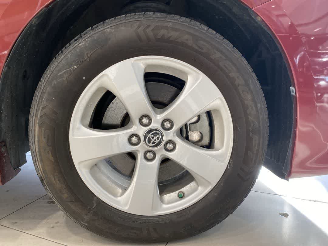 Thumbnail: 2020 Toyota Sienna - 10