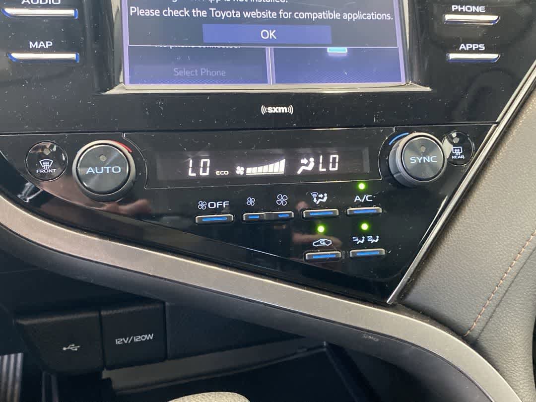 Thumbnail: 2020 Toyota Camry - 20