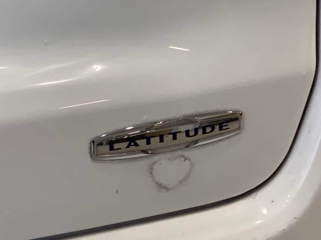 Thumbnail: 2018 Jeep Compass - 12