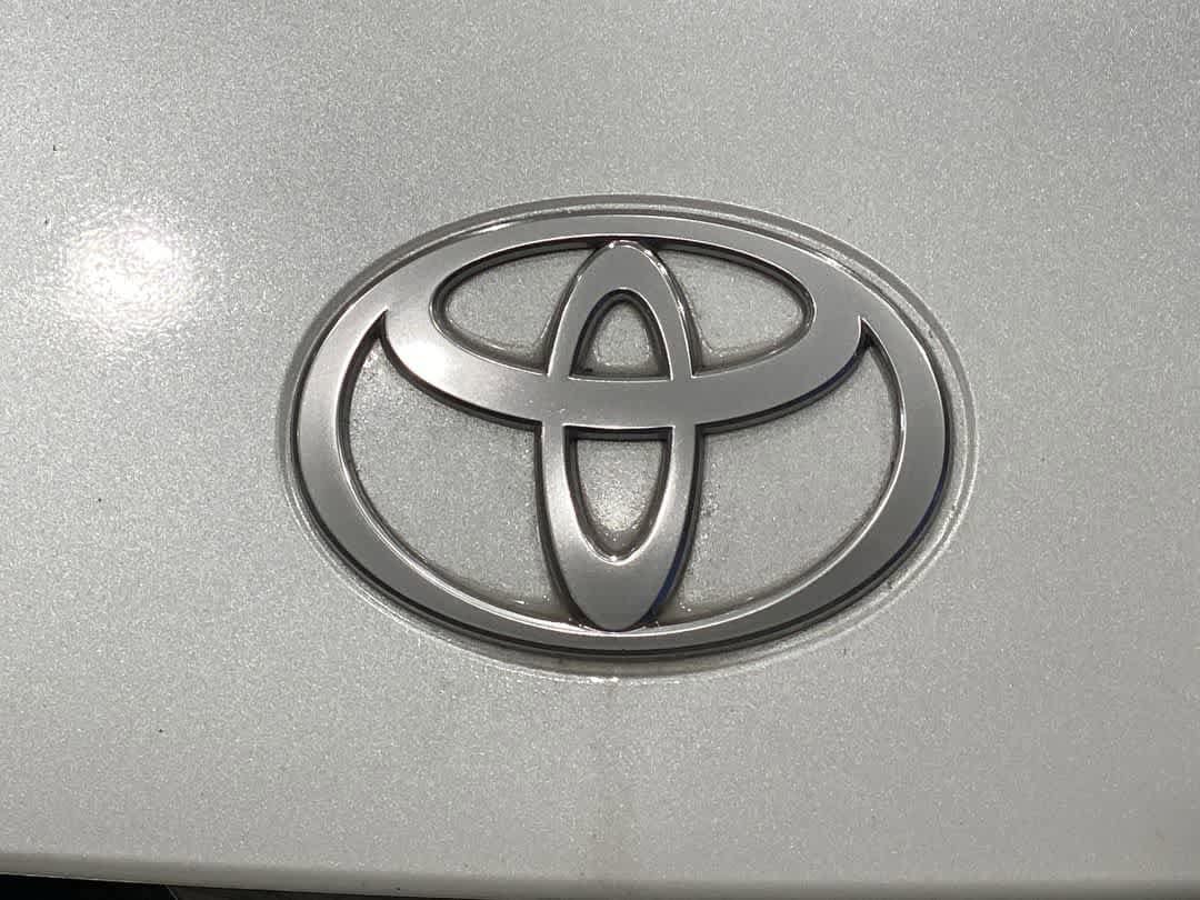 Thumbnail: 2025 Toyota Camry - 10