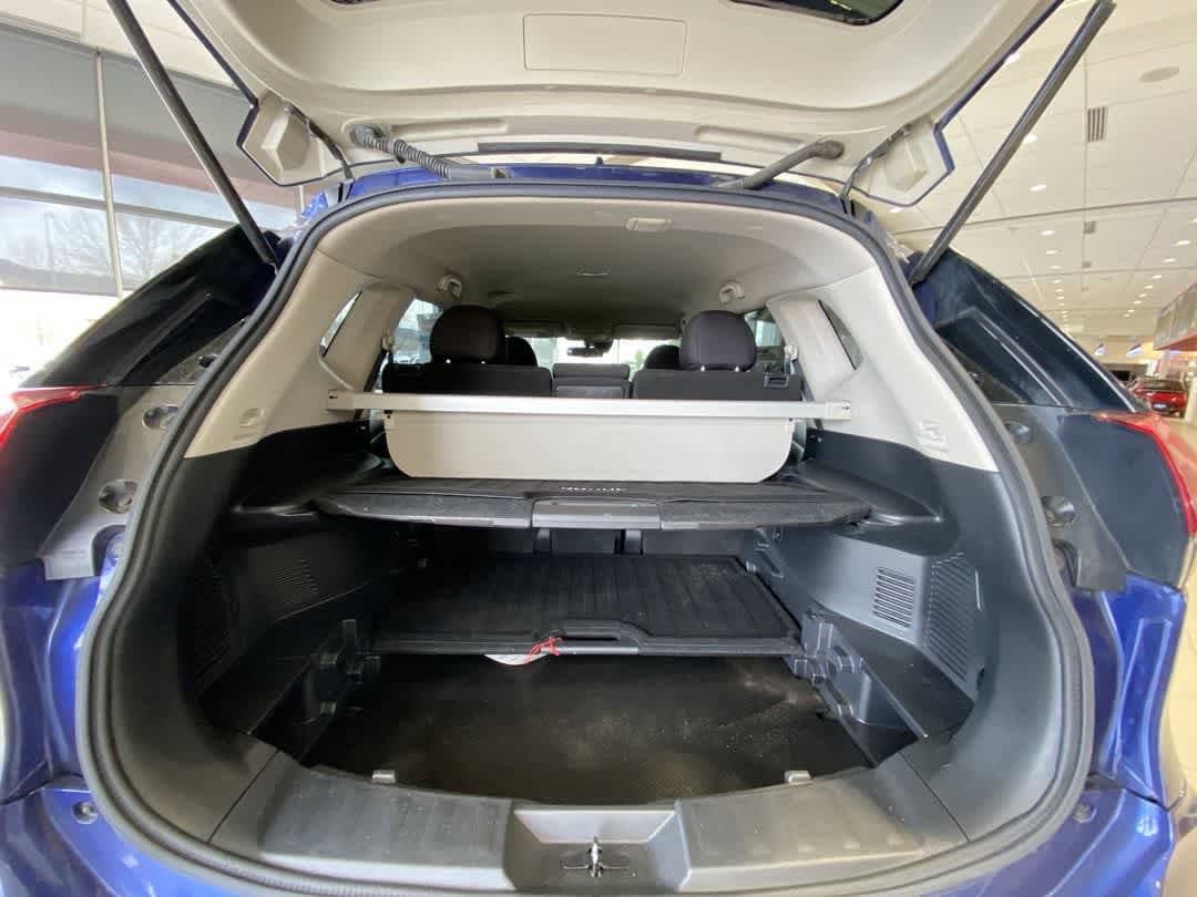 Thumbnail: 2020 Nissan Rogue - 25