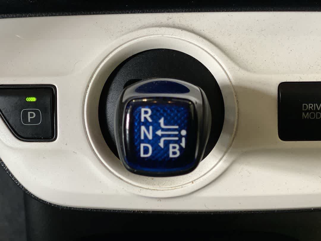 Thumbnail: 2018 Toyota Prius - 22