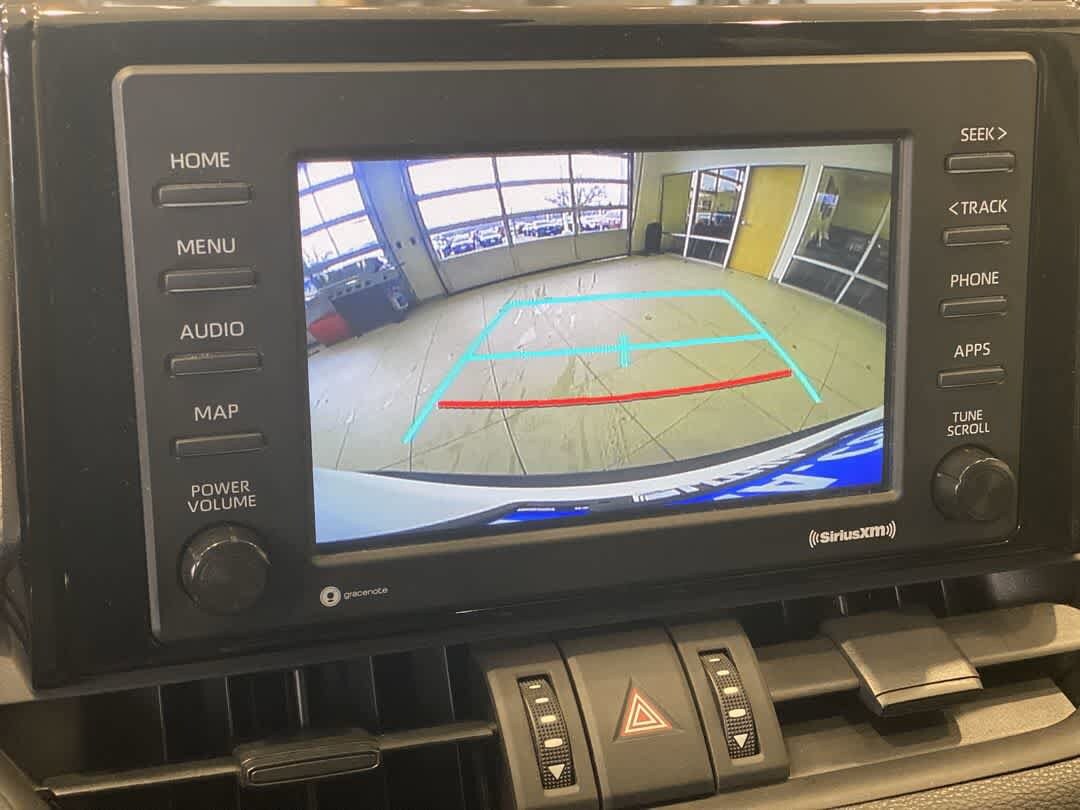 Thumbnail: 2022 Toyota RAV4 - 19