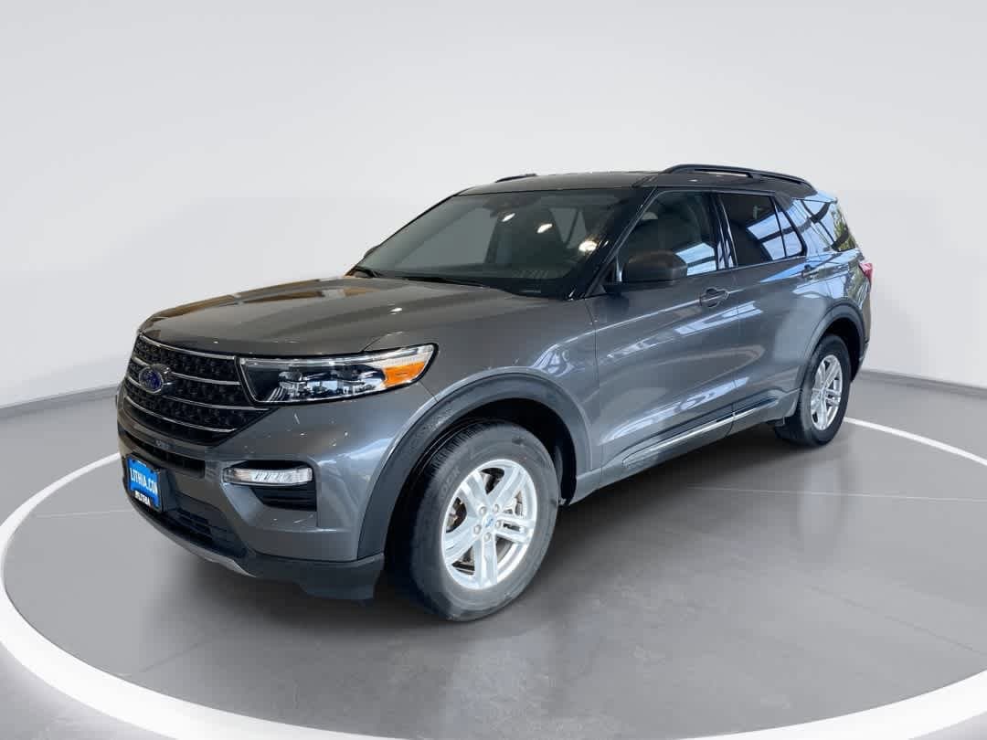 2023 Ford Explorer XLT's photo