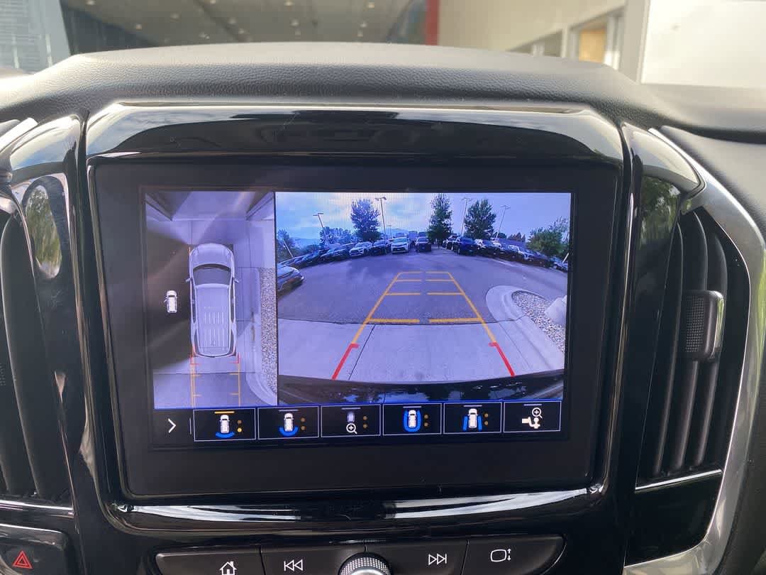 Thumbnail: 2021 Chevrolet Traverse - 20