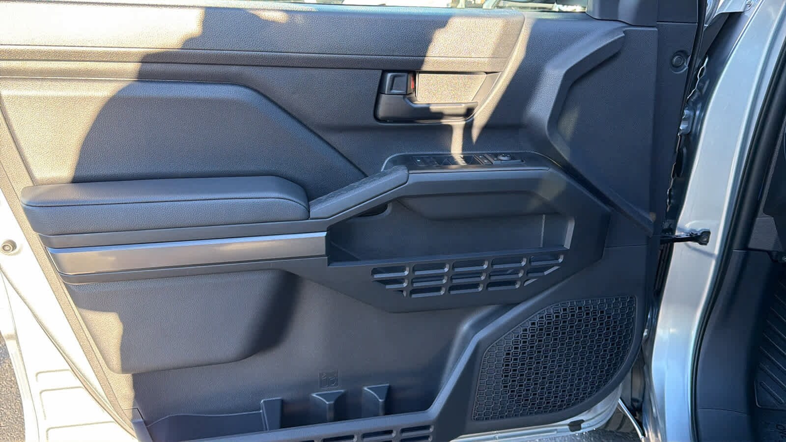 Thumbnail: 2025 Toyota Tacoma - 23