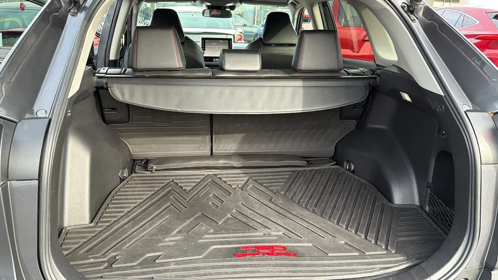 Thumbnail: 2022 Toyota RAV4 - 27