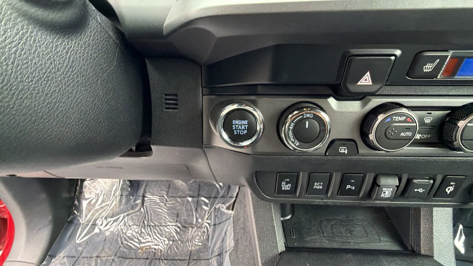 Thumbnail: 2023 Toyota Tacoma - 17